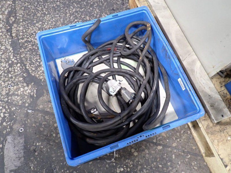YASKAWA MOTOMAN ROBOT  -  MOTOMAN-MH6