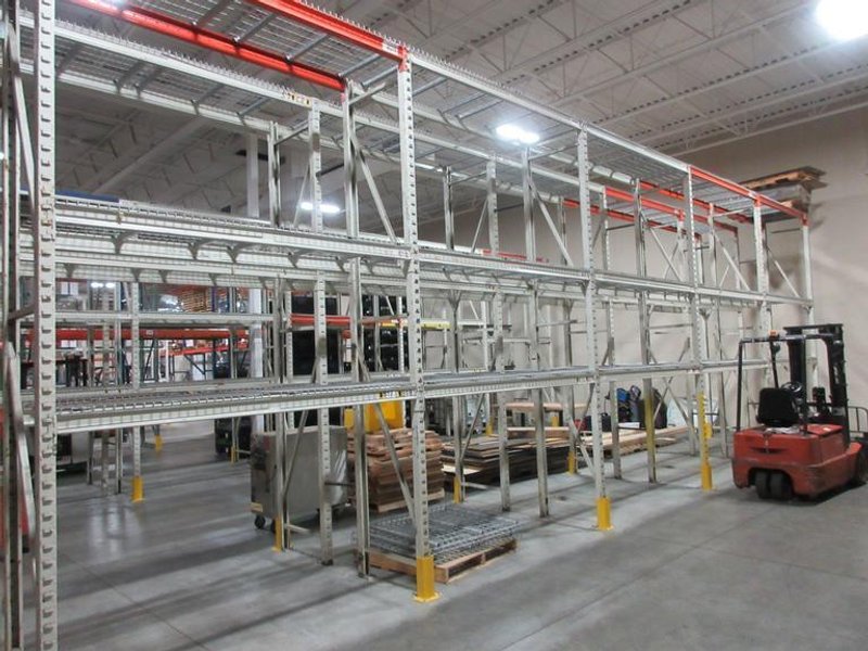 Pallet Racking Back to Back, Tab and Slot Style (12) 14'x32" Uprights, (30) 8' Shelves with Wire Decking, *No Contents*- Auction Item