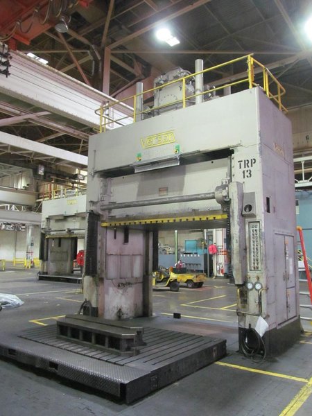 50 Ton Verson D2-50-132-84 DS Hydraulic Spotting Press