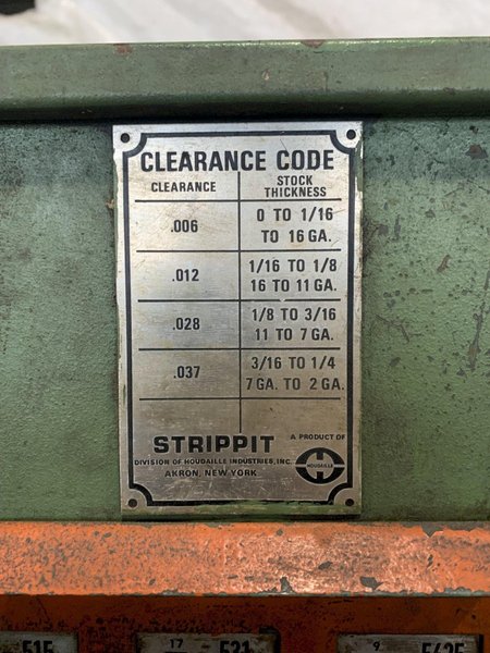 STRIPPIT SONIC 18/30 PUNCH MACHINE AND CORNER NOTCHER W/ TOOLING. STOCK # 1271823.