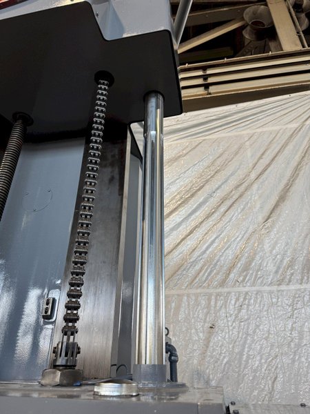 4” SHIBAURA MODEL BT-10B-R3 TABLE TYPE HORIZONTAL BORING MILL. STOCK # 0670625