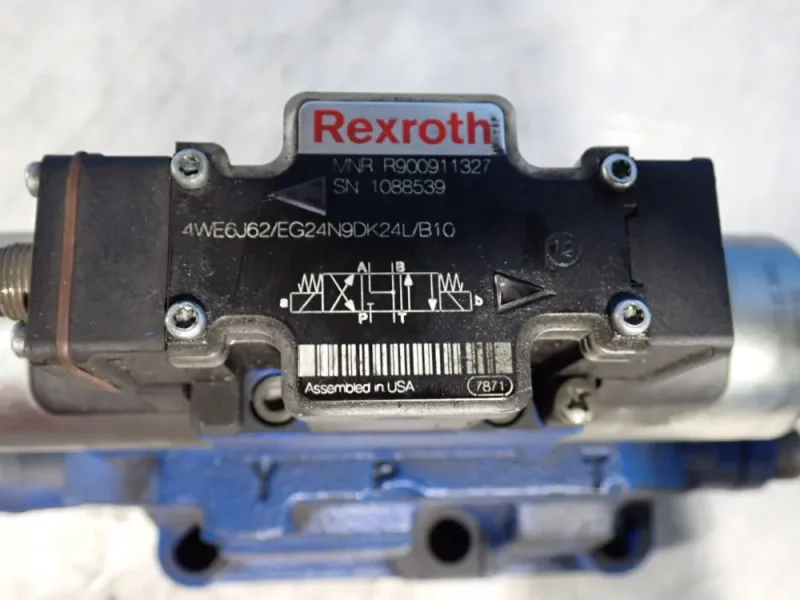 REXROTH DIRECTIONAL SPOOL VALVE  -  R900974860