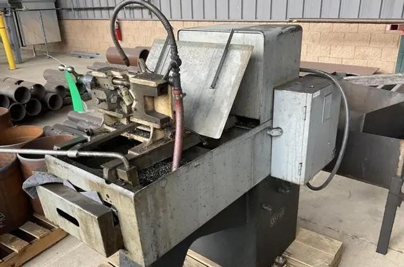 OSTER MODEL #702 PIPE THREADER: YOBRO #24575