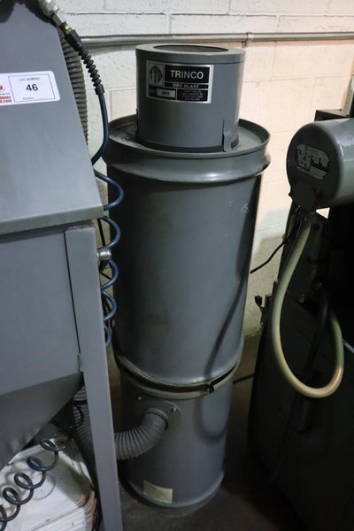 Trinco 36/BP Sand Blast Cabinet with Reclaim Unit, Gun, Gloves, - Auction Item