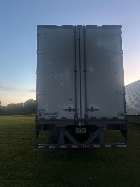 2023 Vanguard 53 x 102 5V8VA5329PM307079