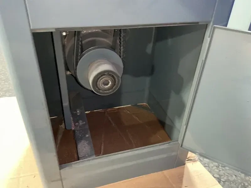 Wilton  14” X 14” Vertical Band Saw