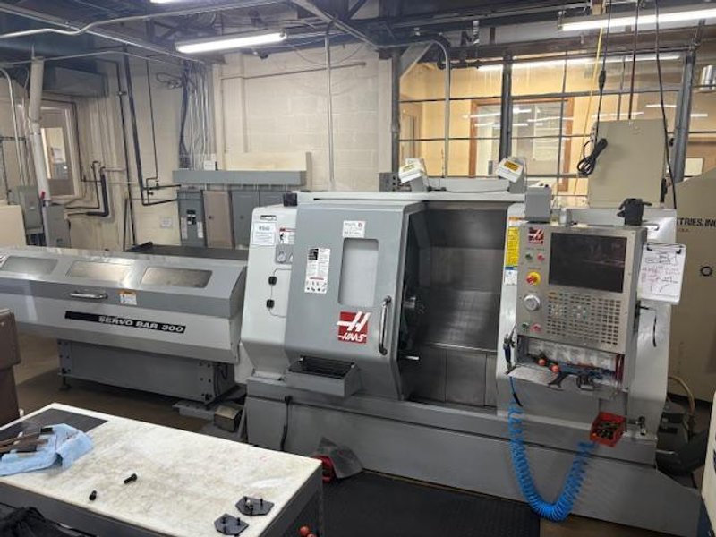 Haas SL20TB CNC Lathe, 2006 – Tailstock, Bar Feeder