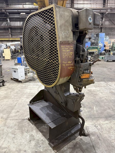 50 TON BUFFALO MODEL #1/2 MECHANICAL IRONWORKER: STOCK #22852