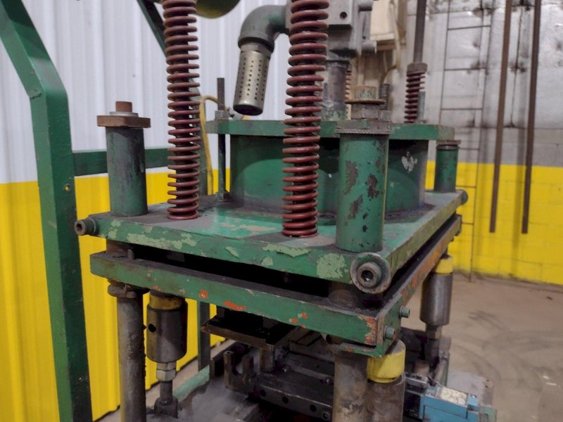 7 TON AIRAM PNEUMATIC CUTOFF PRESS: STOCK #19532