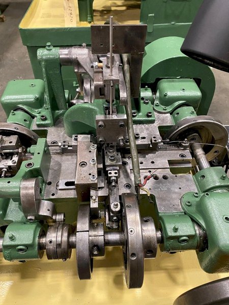 Nilson Model #S-00 4-Slide Wire Forming Machine