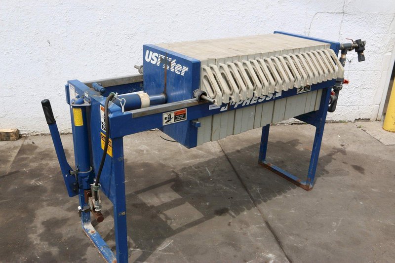 20 PLATE SIEMENS DEWATERING SYSTEMS FILTER PRESS: STOCK #70476