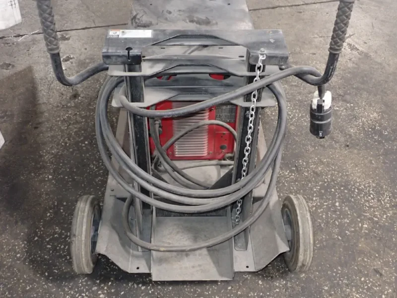 LINCOLN 350 AMP WELDER  -  POWER WAVE S350