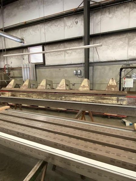 21′ Roper Whitney AM2116 Folder, 1998 – Backgauge