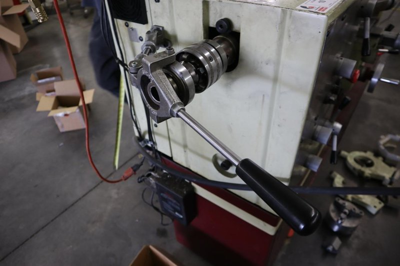 Acer E1440V Engine Lathe, 14"x40", Electronic Vbl Speed, Newall 2 Axis DRO - New 2011 - Auction Item