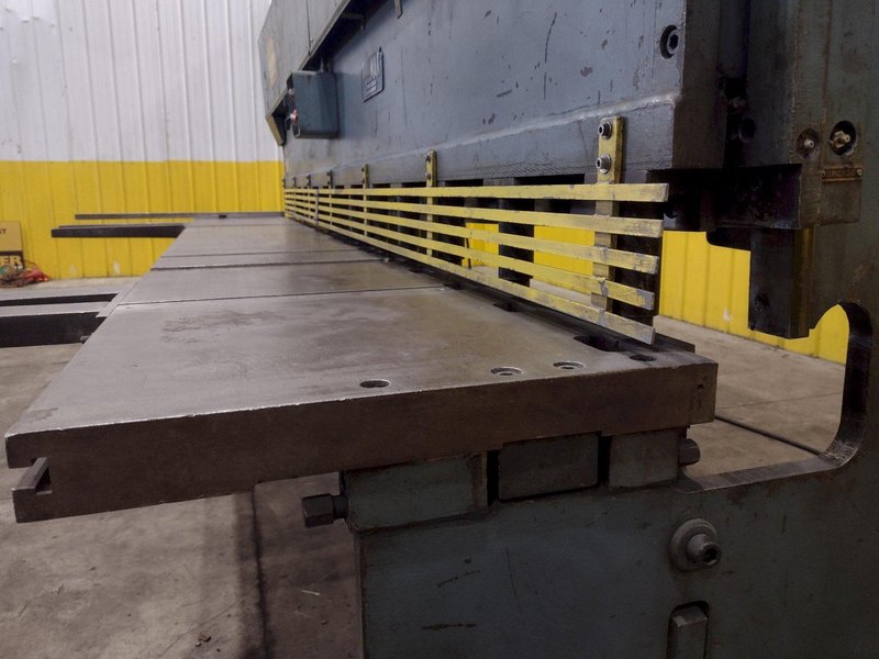 10' X 14 GAUGE PULLMAX URSVIKEN HYDRAULIC POWER SHEAR: YOBRO #25207