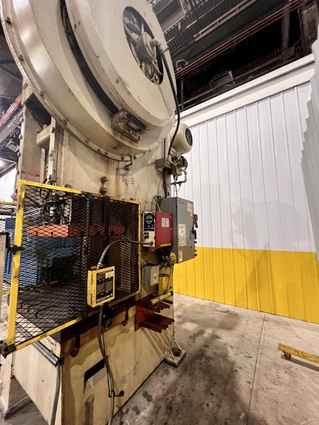 110 TON  MINSTER MODEL #G1-110 GAP FRAME PRESS, 8&quot; STROKE: STOCK 21250