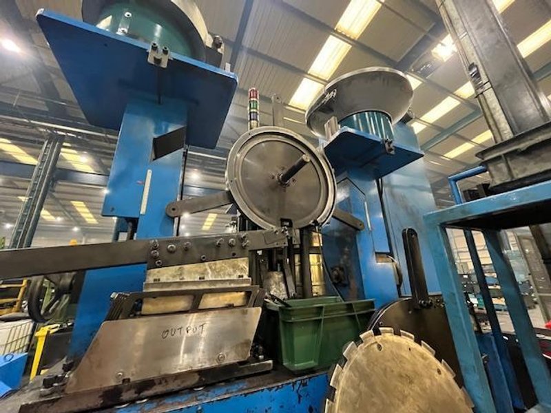 Charng Guey Model CGR 606H Thread Roller