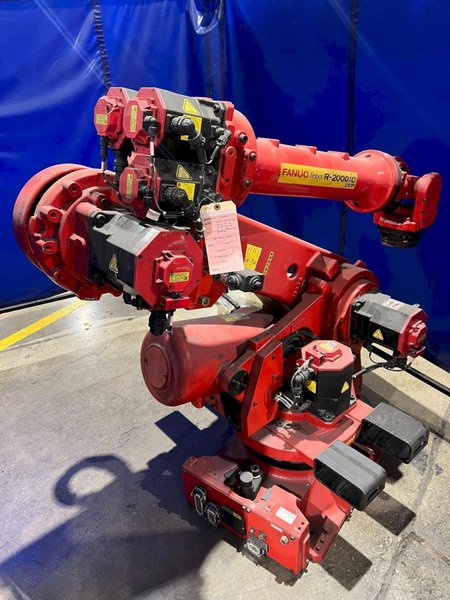 FANUC ROBOTICS R-200IC/210F ROBOT W/ R30IB CONTROLLER NO PENDANT USED