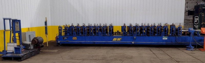 17 STAND X 4&quot; X 48&quot; B&amp;K MODEL #2B-35 RAFTED ROLLFORMER: STOCK #18127