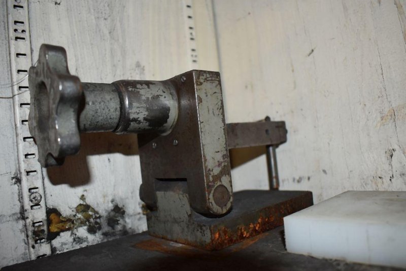 6"X 18" CHEVALIER HORIZONTAL SURFACE GRINDER: STOCK #78314