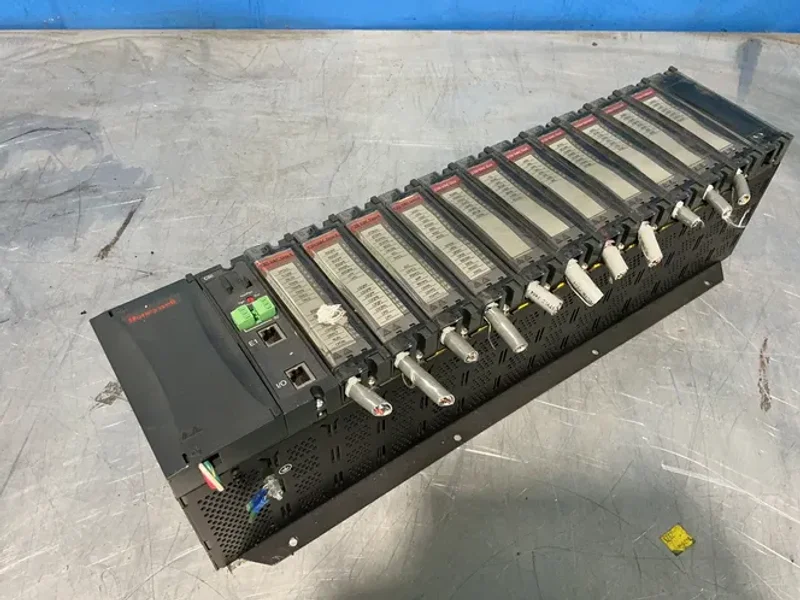 HONEYWELL 12-SLOT I/O RACK W/MODULES  -  900R12-0101