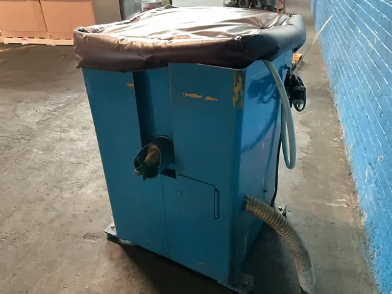 ROYSON 13” X 21” X 18” VIBRATORY FINISHER