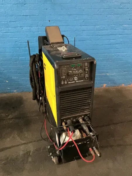 Esab 350 Amp Welder - Heliarc 353i Ac-dc