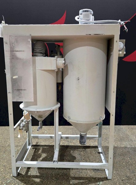 CLEMCO 11031 BLAST POT 120V DISCONNECT USED