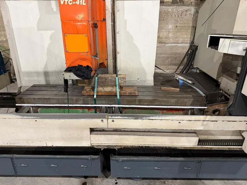 Mazak VTC-41 L X: 1660 - Y: 410 - Z: 510 mm CNC