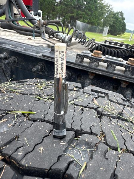 2019 International LT625 3HSDZAPR0KN125888