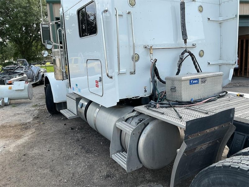 2020 Peterbilt 389 1XPXD49X5LD648486