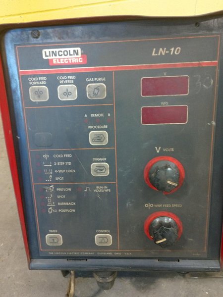 400 AMP LINCOLN ELECTRIC IDEALARC DC-400 WELDER: STOCK #14079