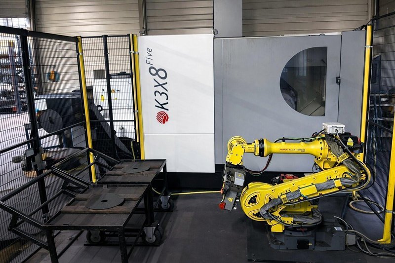 Huron - K3X8F - X: 780 - Y: 700 - Z: 500 mm CNC - 5 axes
