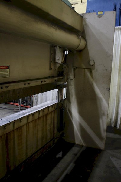 100 TON X 12' WYSONG MODEL #THS 100-144 HYDAULIC BRAKE: STOCK #75803