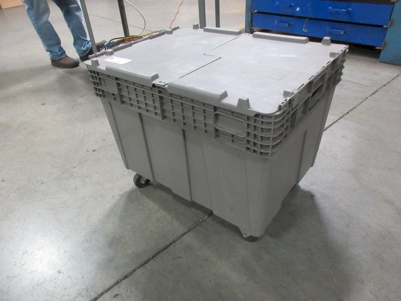 Plastic Rolling Storage Tote- Auction Item
