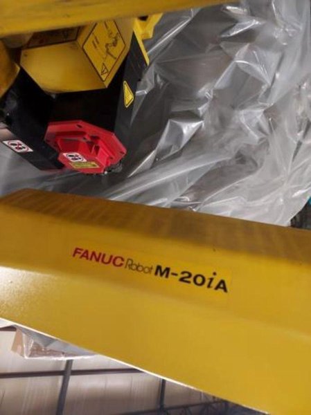 FANUC 2015 FANUC M-20iA 5-AXIS ROBOT   -  M-20iA