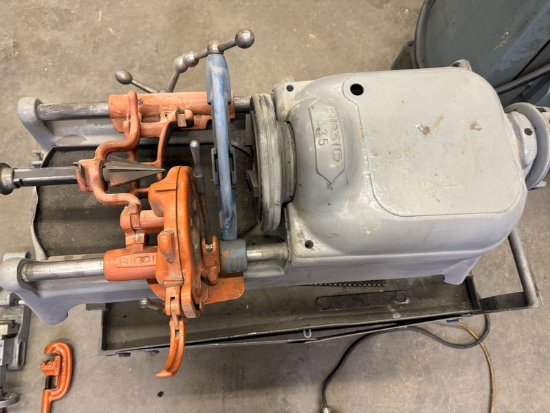 1 - PREOWNED RIDGID PIPE THREADER, MODEL #: 535