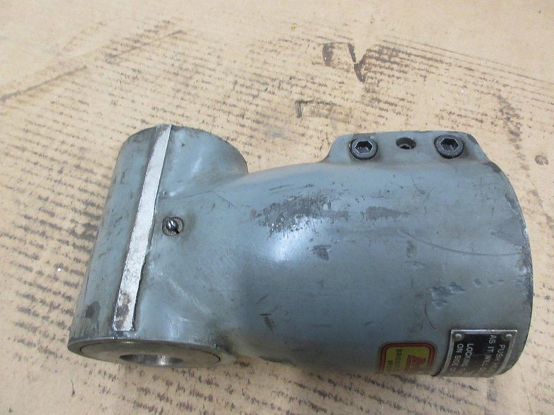 Bridgeport R8 Right Angle Head Fixture- Auction Item
