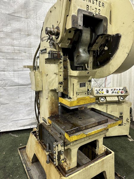 32 TON MINSTER HIGH SPEED PRODUCTION PRESS B-1: STOCK #77514
