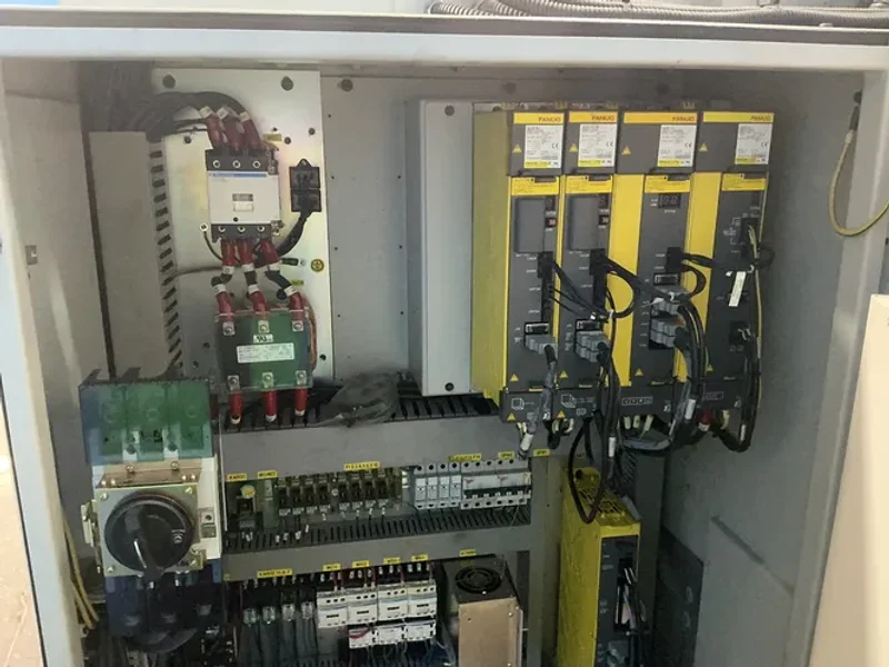 Hardinge 20” X 44” CNC VMC - VMC1000p3