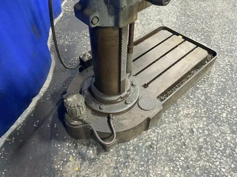 7” X 3’ RADIAL ARM DRILL
