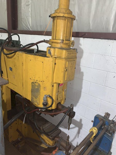 Taylor Winfield Model ERB-30-100 Welder