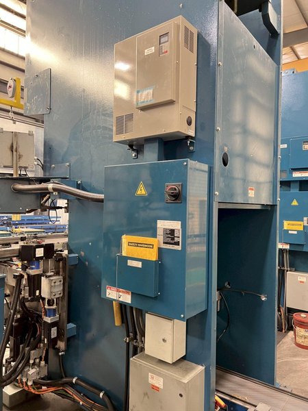 220 TON KOMATSU GAP FRAME PRESS