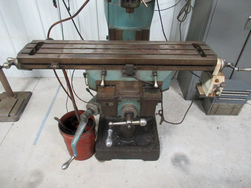 Enco 100-1529 Vertical Knee Mill, 9x42 Table, Power Table Feed, DRO- Auction Item