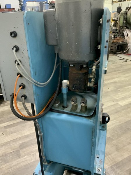 3-TON MULTIPRESS W5A-3 HYDRAULIC PRESS : STOCK #81325