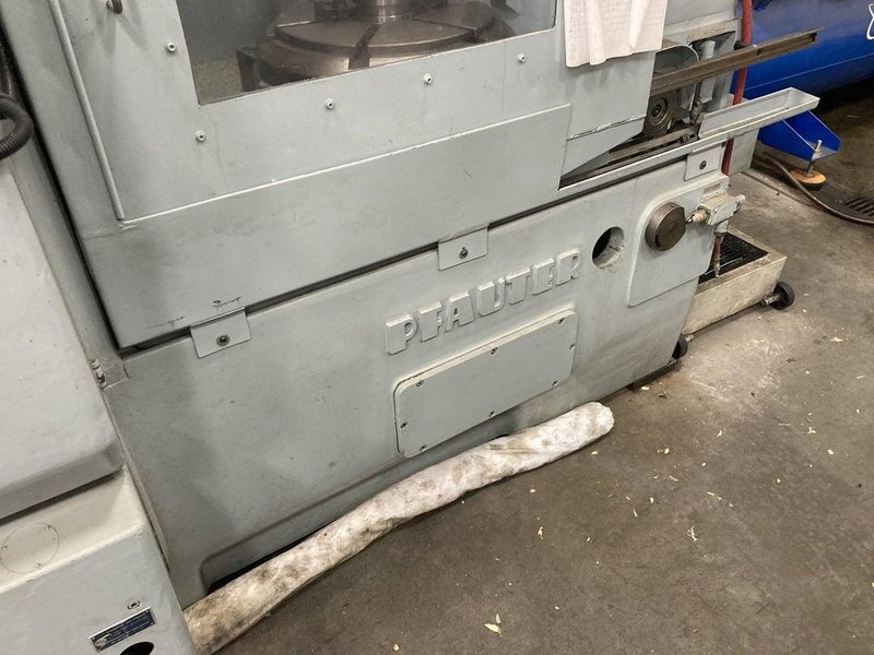 Pfauter P400 Gear Hobber, 1973 – Under Power, Tooling