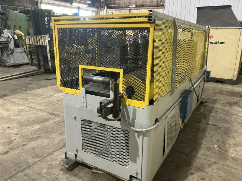 6 STAND X 1.5" ARDCOR MODEL #1-F ROLLFORMER: YOBRO #25222
