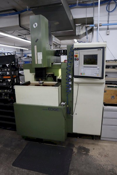 Makino Edge2-A24MR Sinker Type CNC EDM Electrical Discharge Machine, MGF-30, C-Axis, 24 ATC- Auction Item