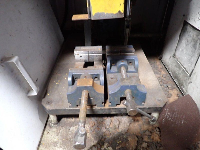 KALAMAZOO INDUSTRIES 4" X 15" X 4" METALLURGICAL SAW