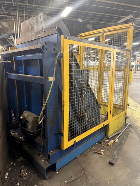 VESTIL HYRAULIC DUMP TILT HOPPER / BILLET FEEDER: YOBRO #24768